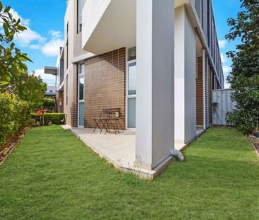 GROUND FLOOR STUDIO APARTMENT WITH A SUNDRENCHED COURTYARD - Photo 2
