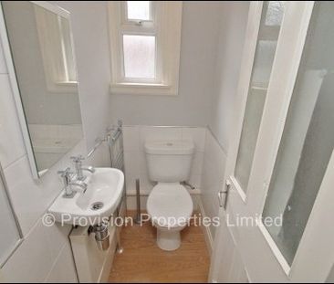 6 Bedroom near Leeds University - Photo 3