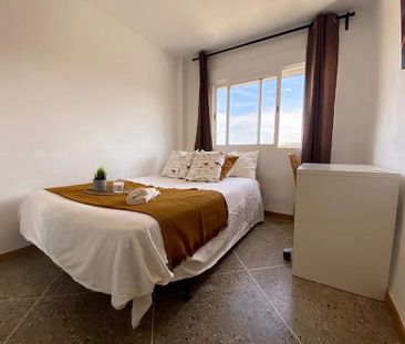 Carrer de Ramiro de Maeztu, Valencia, Valencian Community 46022 - Photo 4