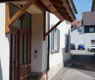 Dachwohnung mit neuer Einbauküche und Balkon im Herzen von Wyhlen - Photo 5