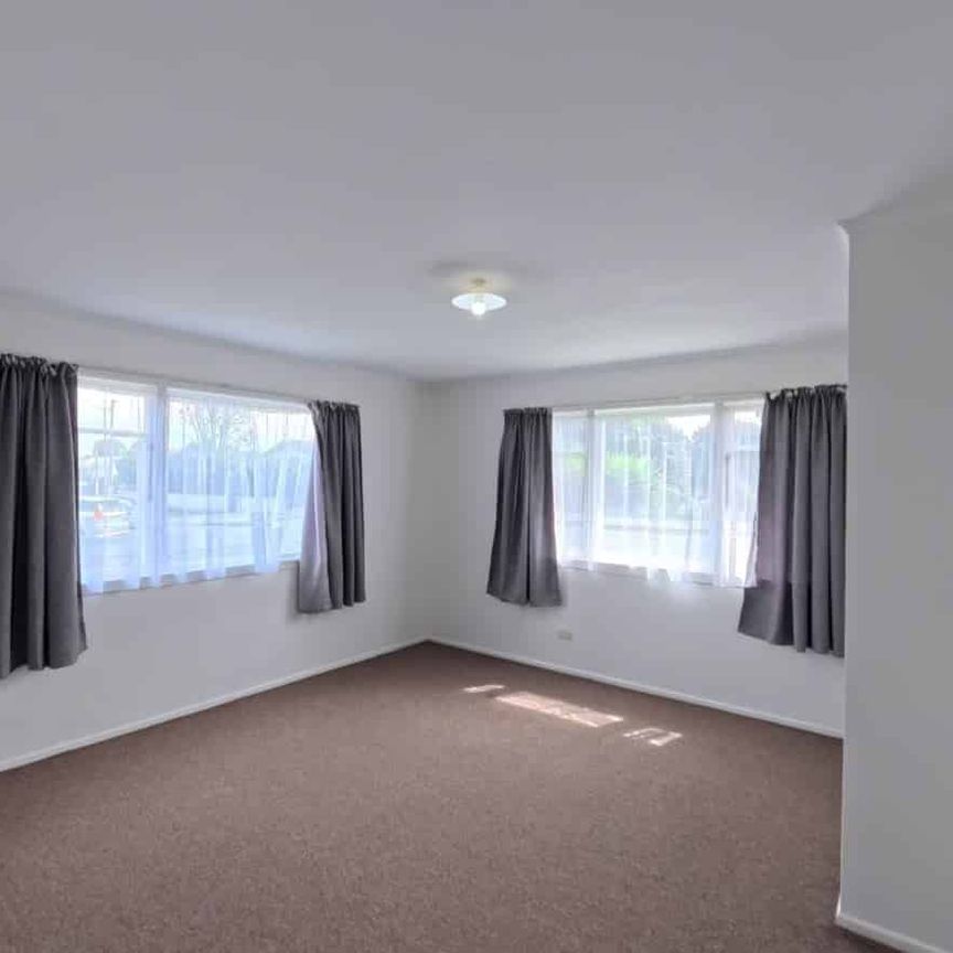 A Simple Life - Photo 1