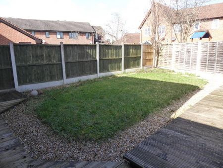 3 bedroom terraced house to rent - Photo 4