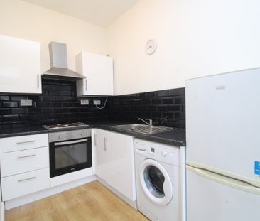 Claude Road, Roath, Cardiff - Photo 4