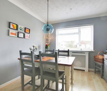 4 bedroom detached bungalow to rent - Photo 4