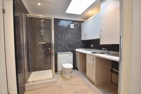 3 bedroom detached house to rent - Photo 5