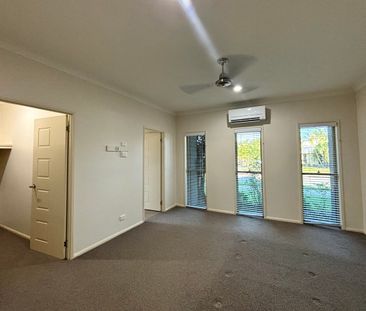 Highset Ceilings and Open Plan Living - Welcome to 34 Whitehaven Dr... - Photo 3