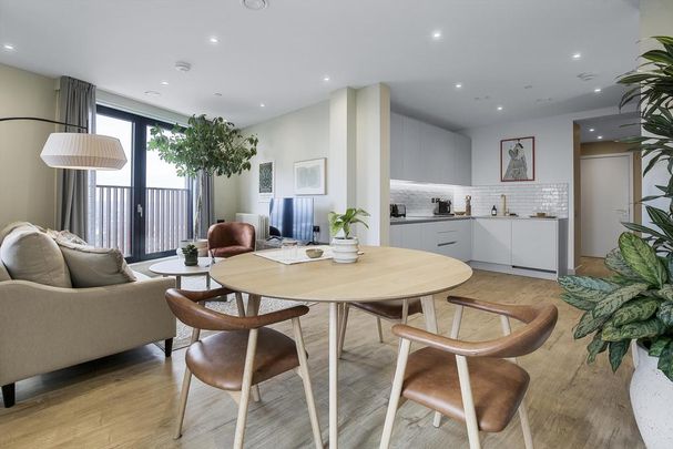 2 bedroom flat to rent - Photo 1