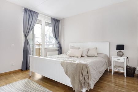 Götalandsvägen, Älvsjö - Photo 3