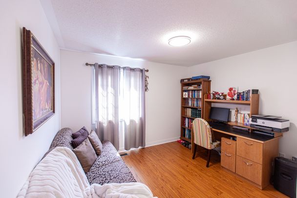 For Lease - 4 Old Orchard Crescent, Richmond Hill, Ontario - Photo 1