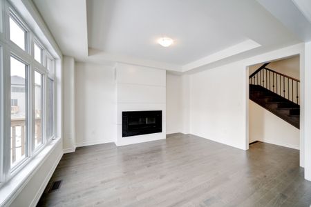 For Lease - 25 Garrett Styles Drive, Georgina, Ontario - Photo 5