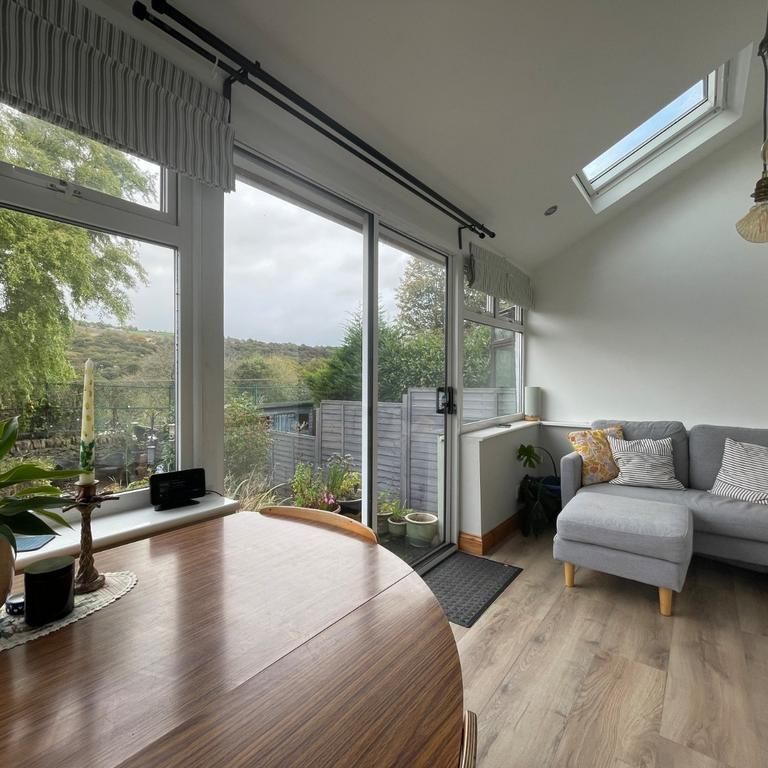 2 bedroom terraced house to rent - Photo 1