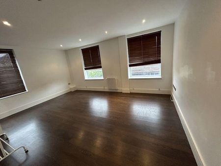 3 bedroom flat to rent - Photo 2