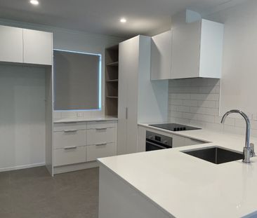 THE WOW FACTOR! - Photo 5