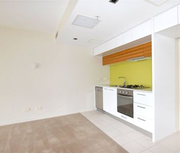 Victoria Point: Your Dream Lifestyle Awaits! - Photo 4