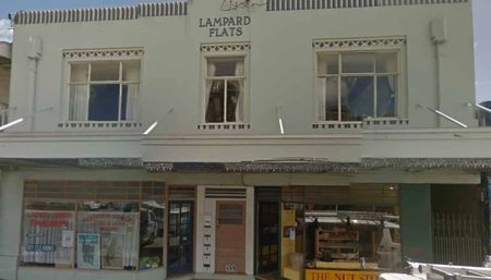 Cuba Street two-bedroom flat - Photo 4