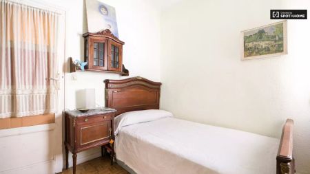 Comfortable room in 2-bedroom apartment in Fuente del Berro - Foto 4