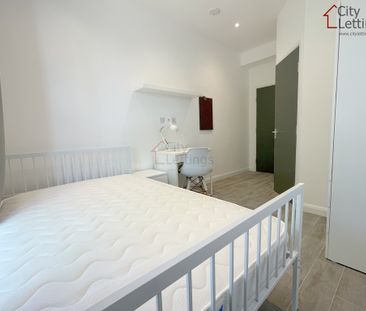 2 Bedroom Flat - Photo 3