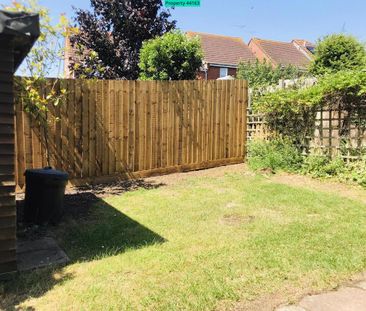 2 bedroom ground floor flat to rent - Photo 3