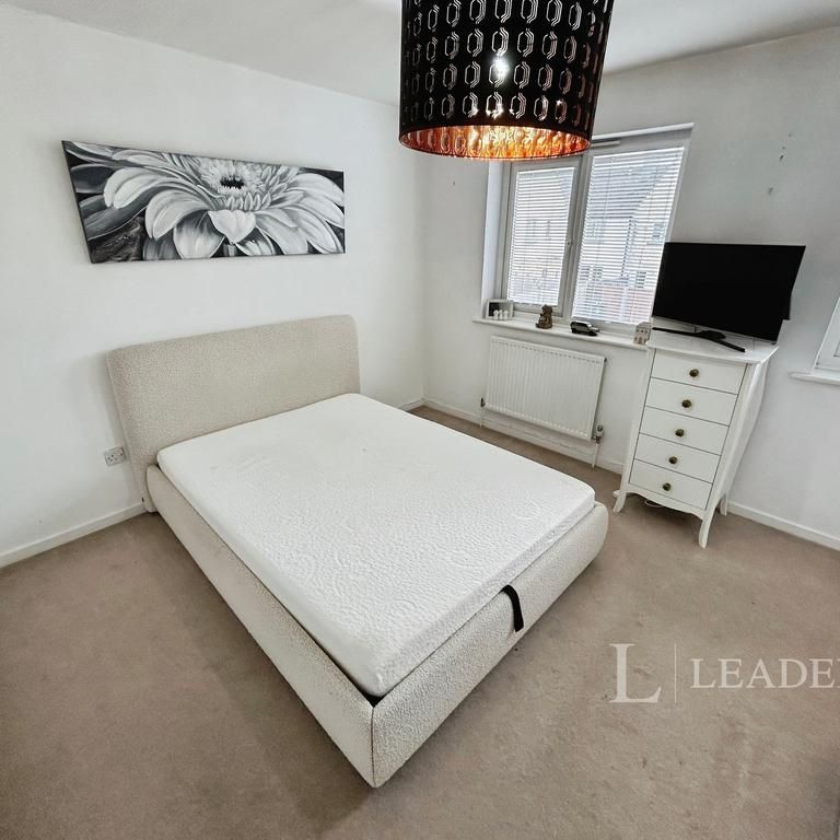 2 bedroom end of terrace house to rent - Photo 1