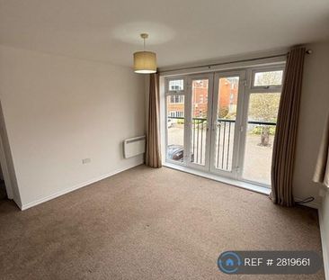2 bedroom flat to rent - Photo 4
