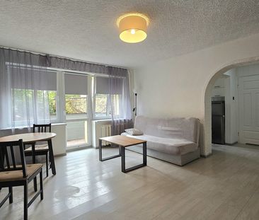 Centrum! Duża kawalerka z balkonem i parkingiem. - Photo 1