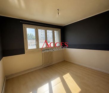 Location Appartement 3 pièces 78m² - Photo 3