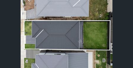 Modern Double Storey Family Home in Prime Location! - Photo 4