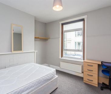 4 bedroom house share to rent - Photo 2