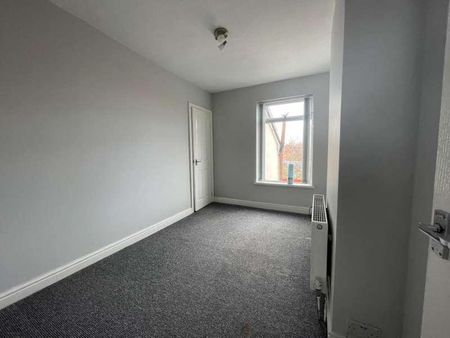 Surrey Street, Crewe, CW1 - Photo 2