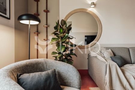 Apartamento de alquiler en Ronda de Sant Pau, Sant Antoni - Photo 2