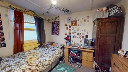 4 bedroom terraced house to rent - Photo 5