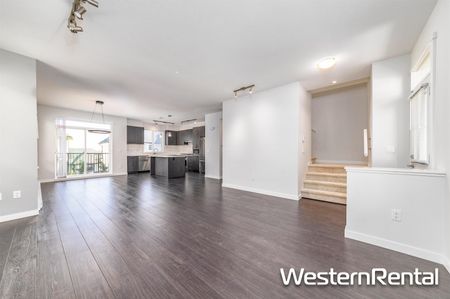 3500 Burke Village Promenade #17, Coquitlam, BC V3E0J4 - Photo 5