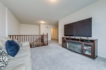 For Lease - 286 Danny Wheeler Boulevard, Georgina, Ontario - Photo 2