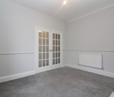 3 Bedroom Mid Terraced House - Photo 3