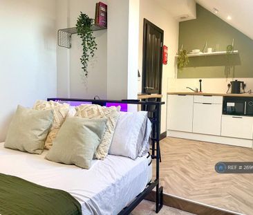 1 bedroom in a house share to rent - Photo 5