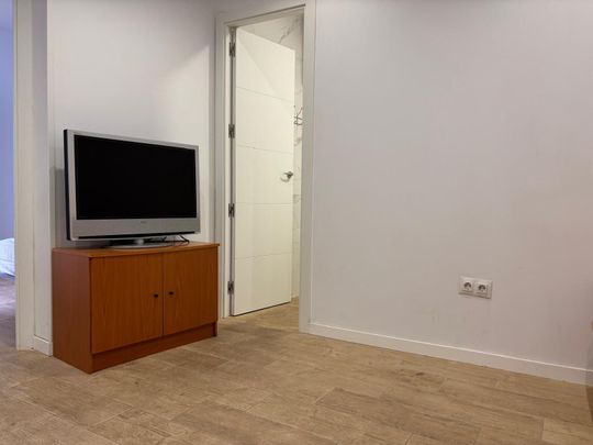 Piso de alquiler en Calle de Francos Rodríguez, Bellas Vistas - Photo 1