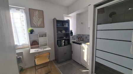 Location Appartement 1 pièce 10m² ORLEANS 45000 - Photo 3