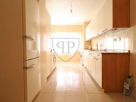 2 bedroom luxury Flat for rent in Estoril (Estoril), Cascais e Estoril, Cascais, Lisbon - Photo 3