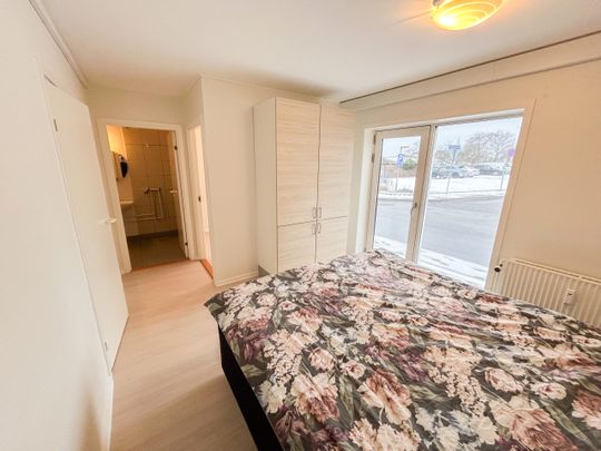 Lys og rummelig lejlighed med central beliggenhed i Nørager - Photo 1
