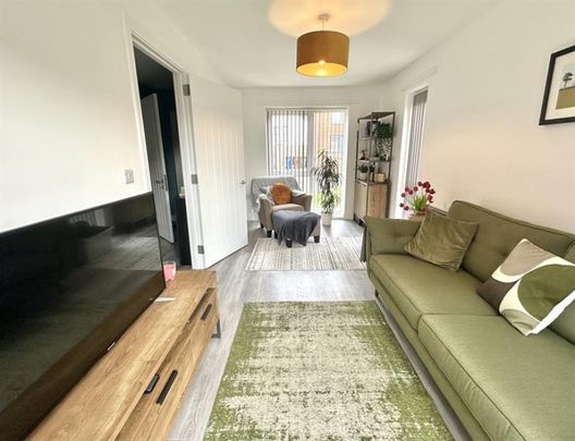 3 Bedroom Semi Detached To Let - Photo 1