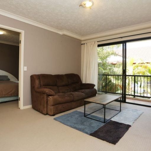 Furnished 1-Bedroom Unit in Prime Location! - Photo 1