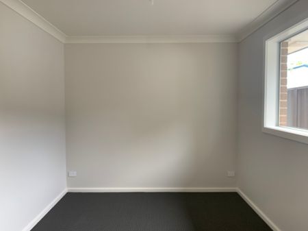 Modern duplex in Lake Munmorah - Photo 4