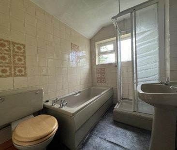 3 bedroom terraced house to rent - Photo 4