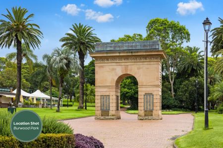 Light-filled, modern apartment located in the heart of Burwood - Photo 4