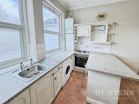 Studio to rent - Photo 2