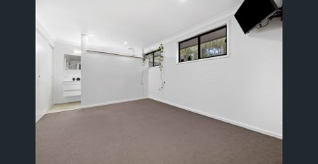 Entertainer's Delight Backing onto a Peaceful Reserve - Photo 2