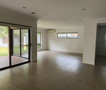 Modern and Stylish Family Home! - Photo 1