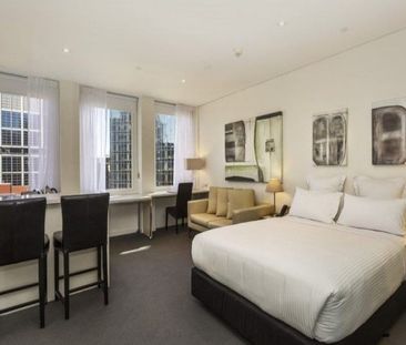 FURNISHED STUDIO APARTMENT - Photo 1
