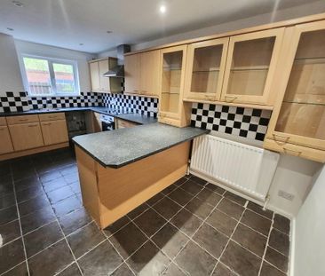 10 Jamaica Way, Ardoyne, North Belfast, BT14 7QX - Photo 6