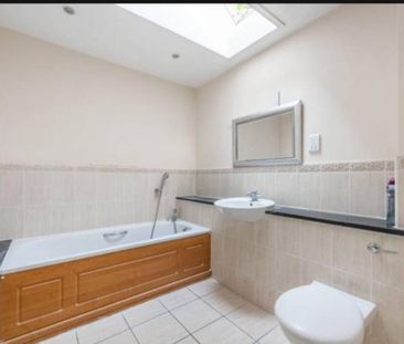 House share to rent - Photo 4